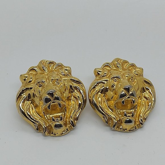 COPY - Vintage Anne Klein Lions Head Medallion Pierced Earrings in 3D 80's - Picture 1 of 5
